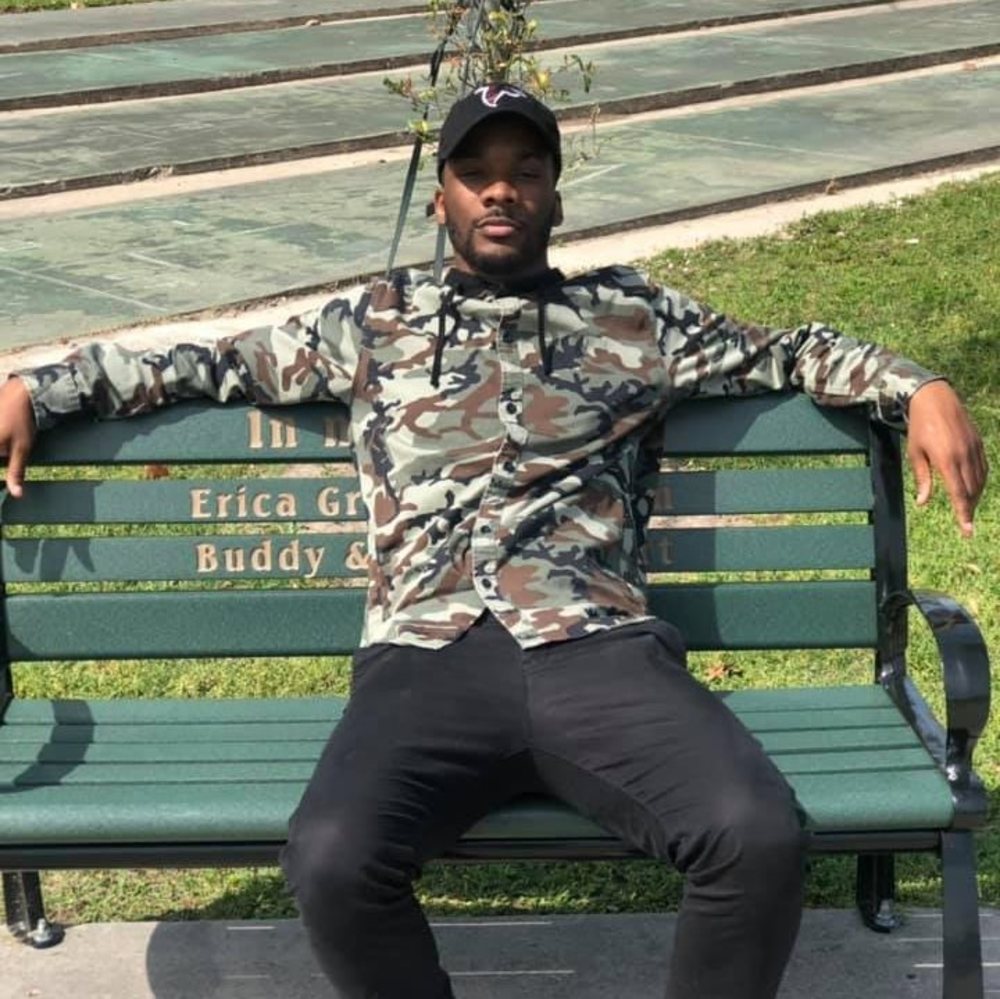 Meet your Posher, Kyré